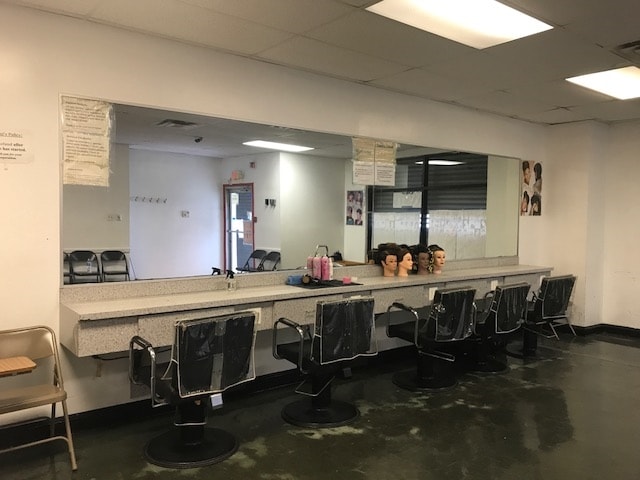 More Photos Of 2520-2522 N Broad St, Philadelphia Showroom For Sale