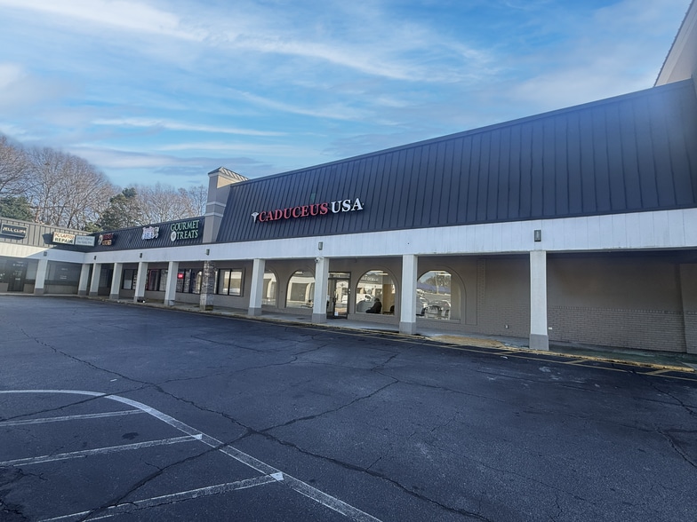More Photos Of 3951-3987 Lawrenceville Hwy, Tucker Unknown For Lease
