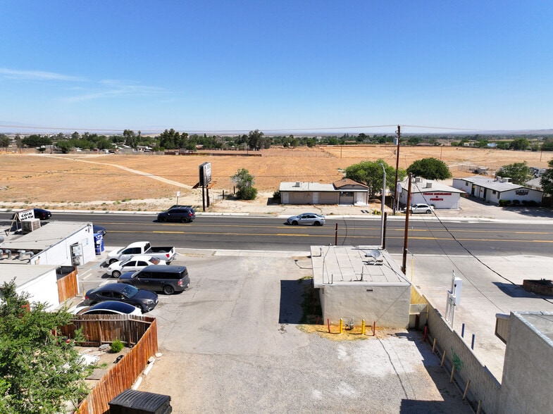 More Photos Of 8044 Pearblossom Hwy, Littlerock Storefront For Sale