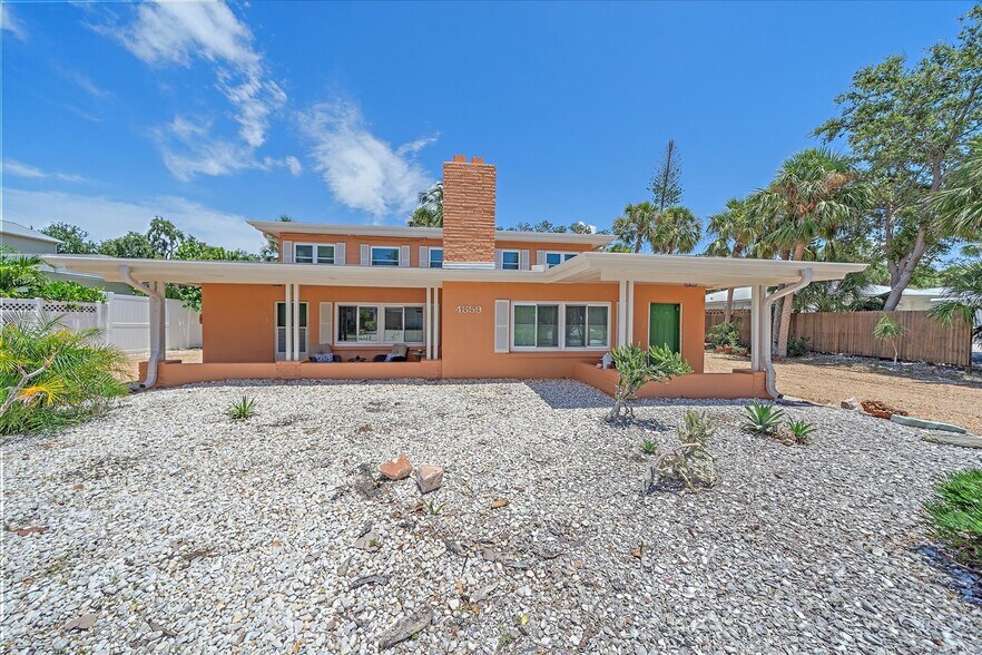 Primary Photo Of 4859 Commonwealth Dr, Siesta Key Apartments For Sale