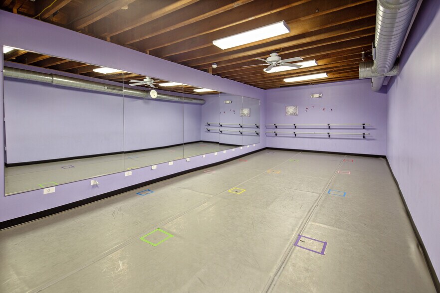 More Photos Of 1 S Main St, Mullica Hill Storefront Retail Office For Sale