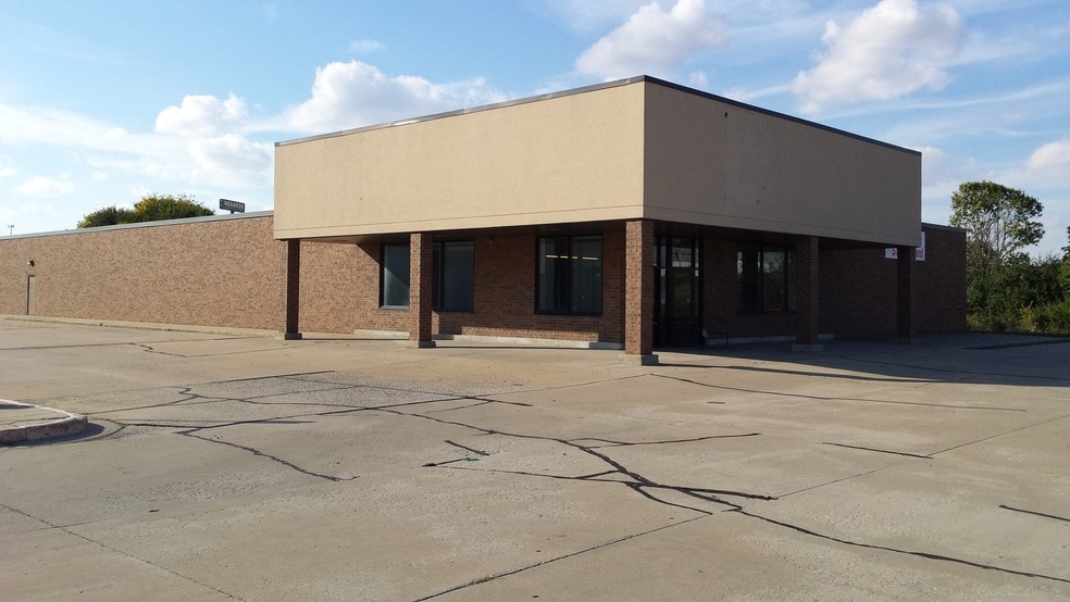 Primary Photo Of 2685 Sycamore Dr, Morris Restaurant For Sale