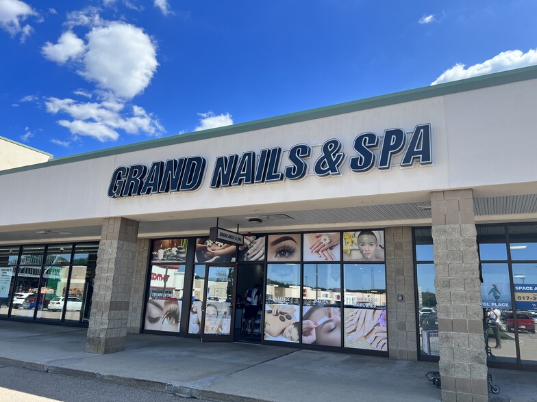 More Photos Of 1210-1270 Newport Ave, Attleboro Unknown For Lease