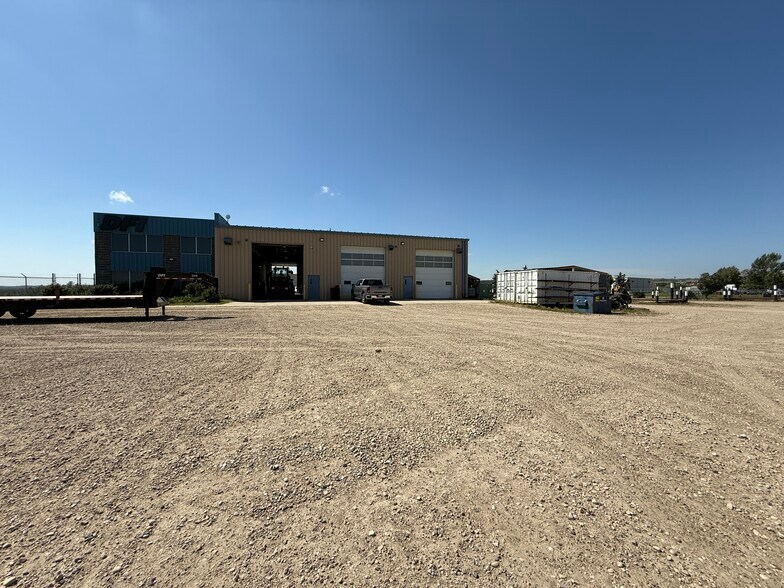 More Photos Of 42 Belich Cres, Red Deer County Industrial For Lease
