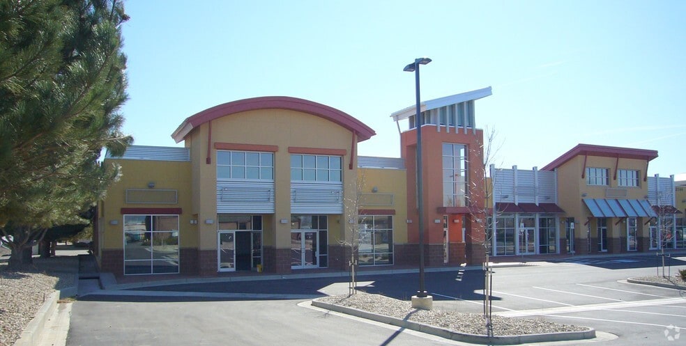 More Photos Of 2144 N Main St, Longmont Storefront Retail Office For Lease