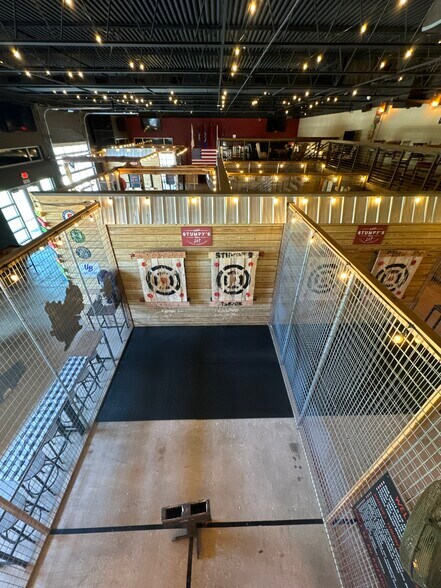 More Photos Of 201 E Center St, Tarpon Springs Bar For Lease