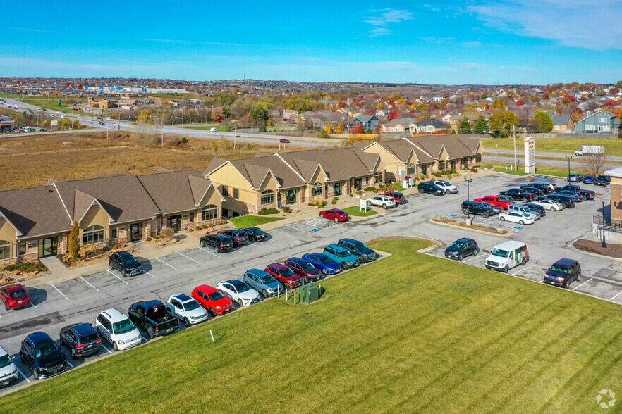 More Photos Of 3606-3614 N 163rd Plz, Omaha Loft Creative Space For Lease