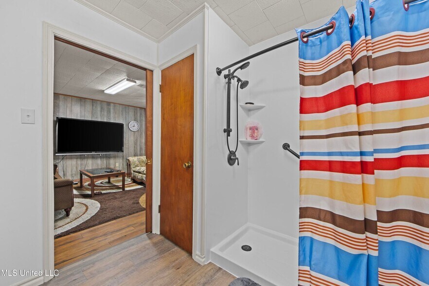 More Photos Of 2713 & 2717 15th Ave, Gulfport Light Distribution For Sale