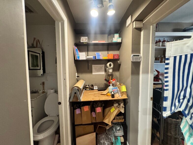 More Photos Of 509 Washington St, Hoboken Apartments For Lease