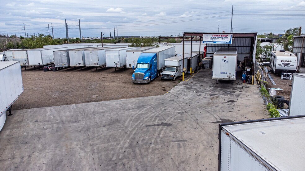 More Photos Of 7416 El Dorado Ct, Laredo Service For Sale