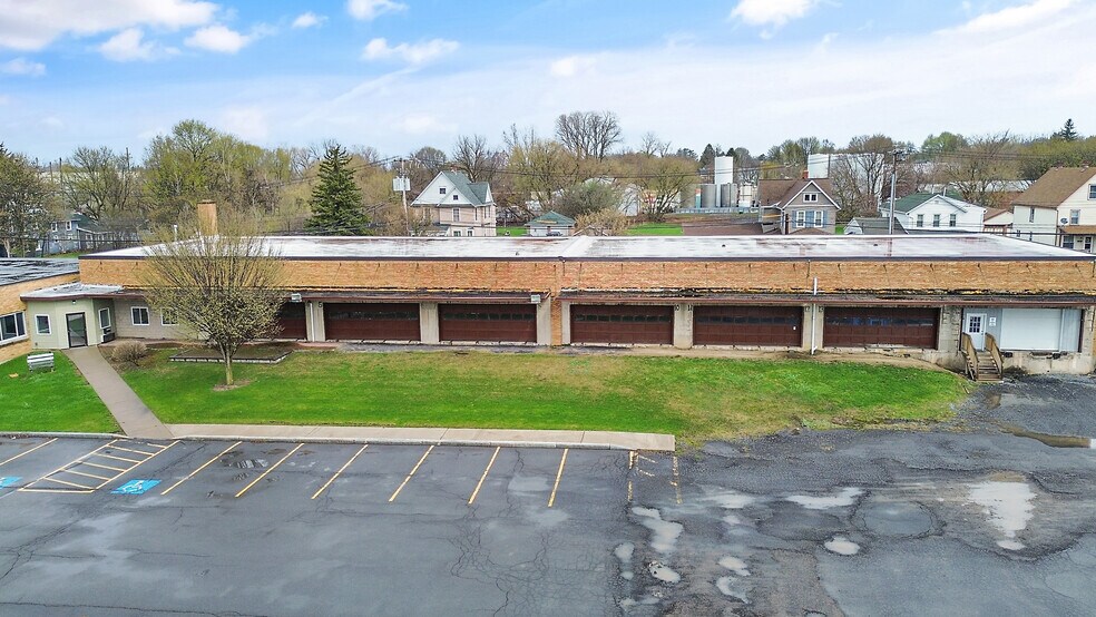 More Photos Of 34 Wright Ave, Auburn Truck Terminal For Sale