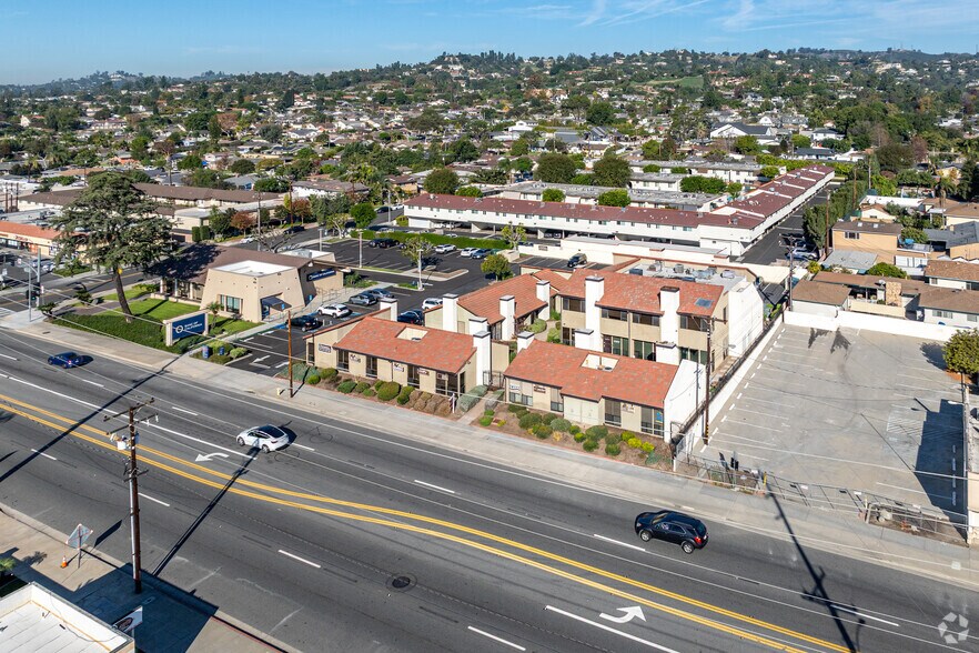 More Photos Of 481 E Whittier Blvd, La Habra Office For Sale