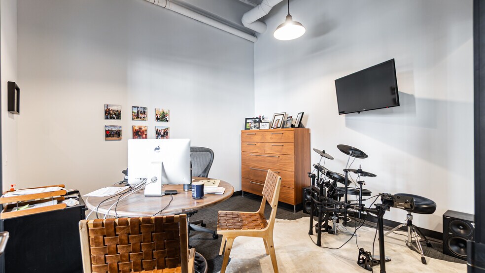 More Photos Of 701-723 N Douglas St, El Segundo Loft Creative Space For Lease