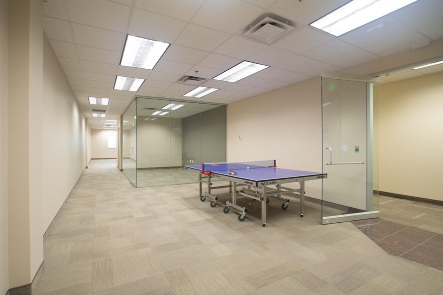 More Photos Of 5255 N Edgewood Dr, Provo Office For Lease