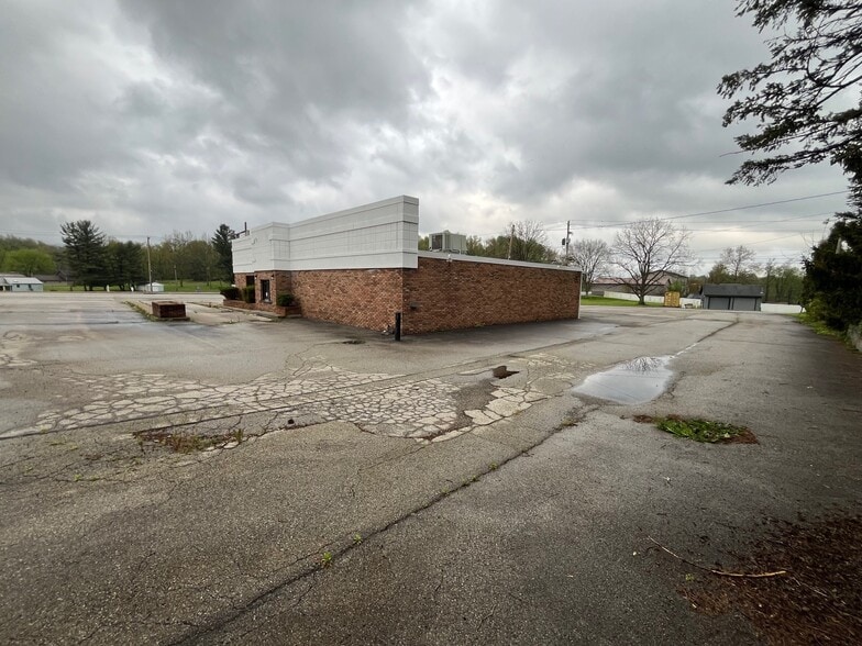 More Photos Of 1306 Memorial Blvd, Connellsville Fast Food For Lease