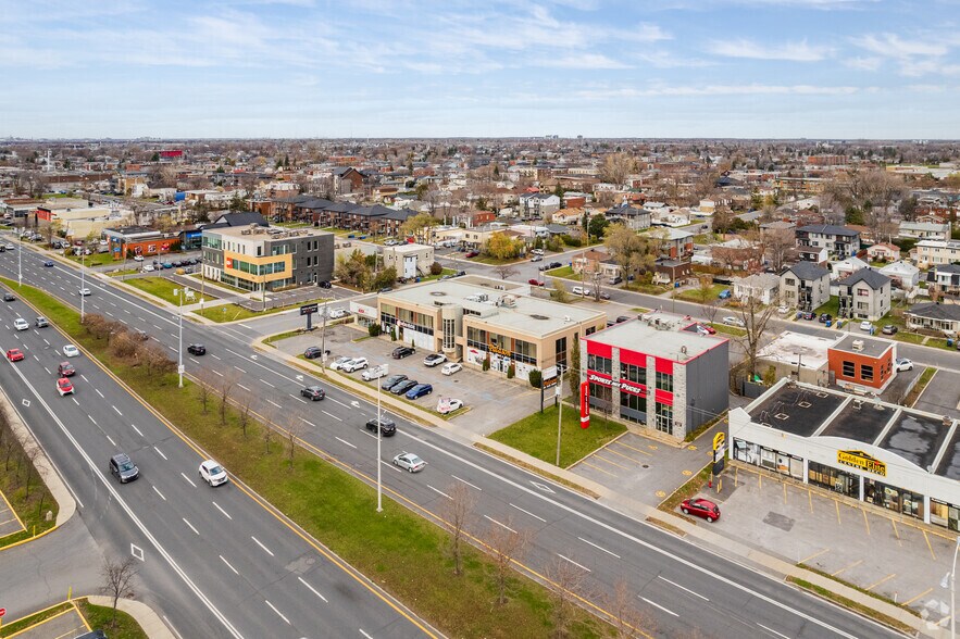 More Photos Of 3879 Boul Taschereau, Longueuil General Retail For Lease