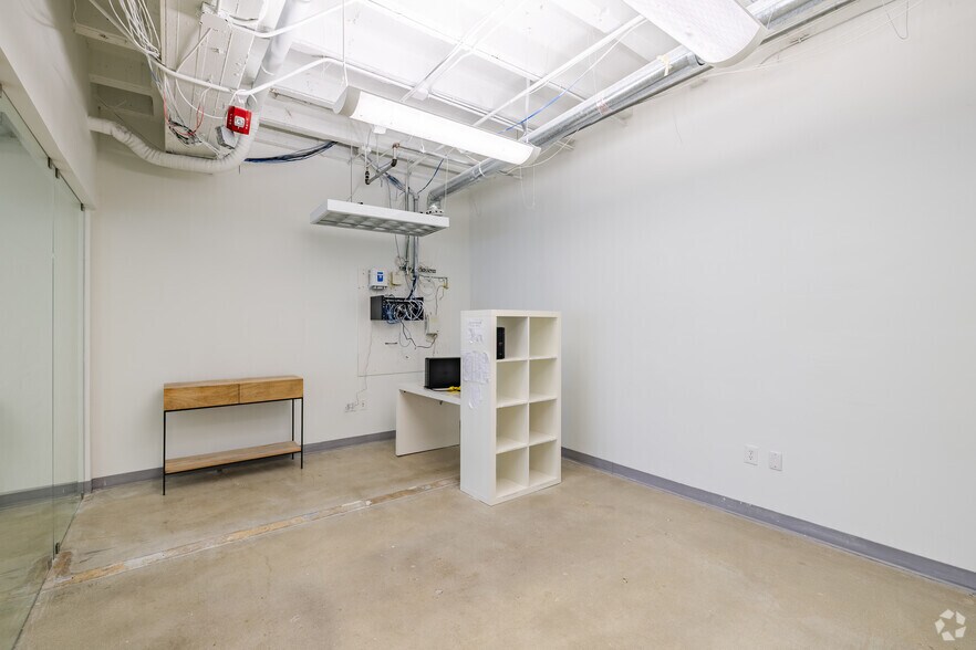 More Photos Of 1680 Meridian Ave, Miami Beach Office For Lease