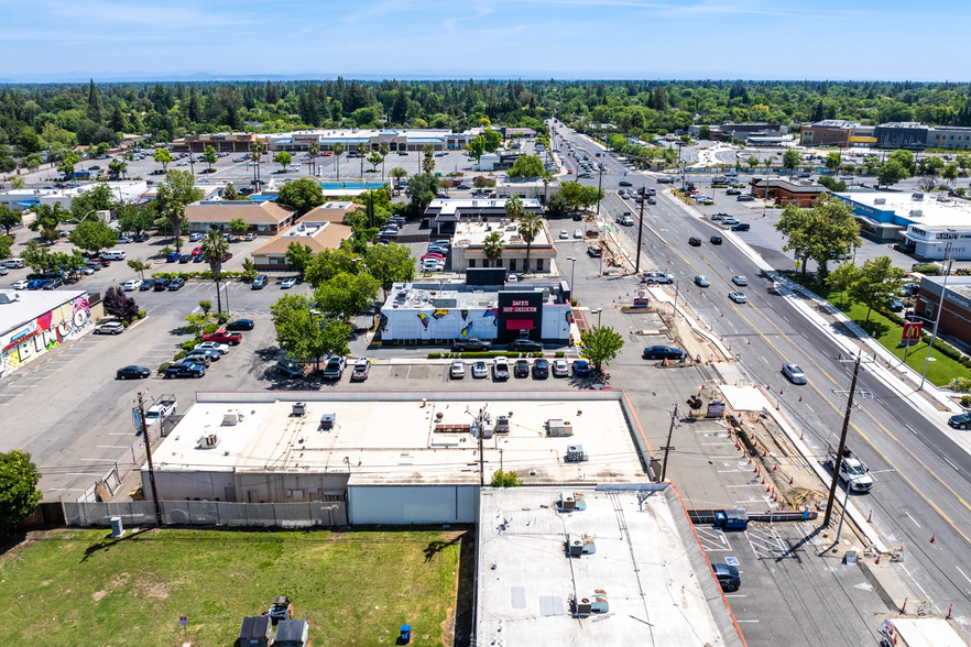More Photos Of 3409 Arden Way, Sacramento Fast Food For Sale