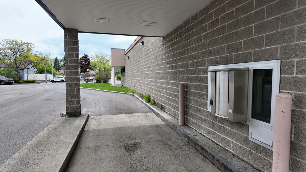 More Photos Of 1225-1235 Western Ave, Albany Freestanding For Lease
