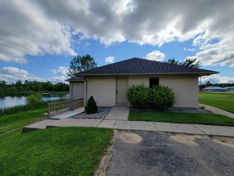More Photos Of 9477 Vienna Rd, Otisville Medical For Sale