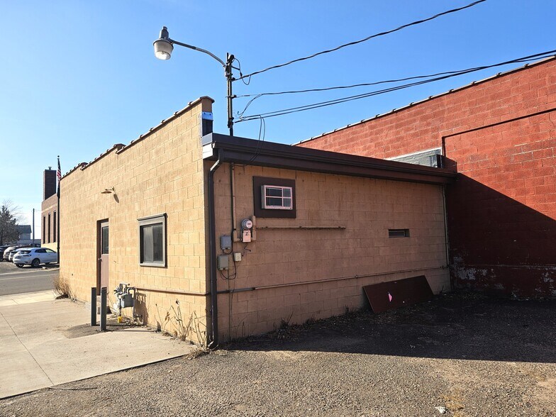 More Photos Of 15 E Eau Claire St, Rice Lake Office For Sale