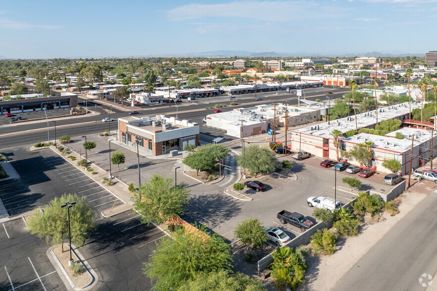 More Photos Of 5721 E Broadway Blvd, Tucson Fast Food For Lease