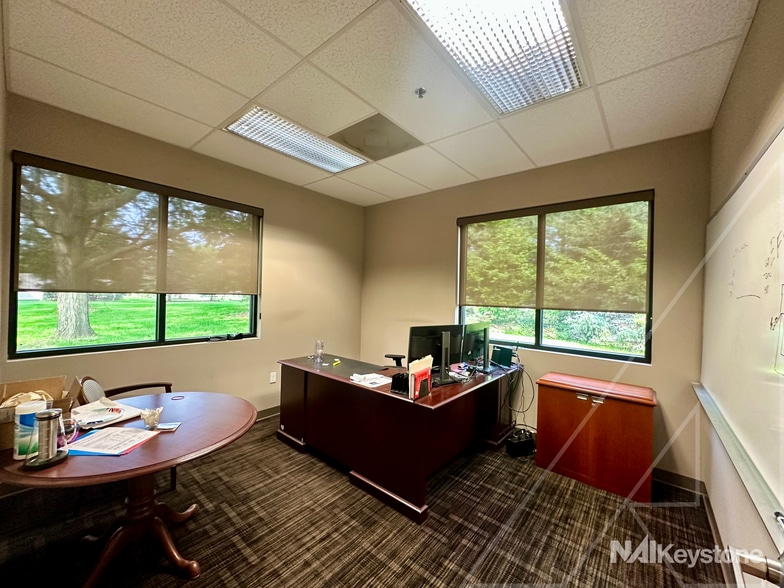 More Photos Of 45 Commerce Dr, Wyomissing Office For Lease