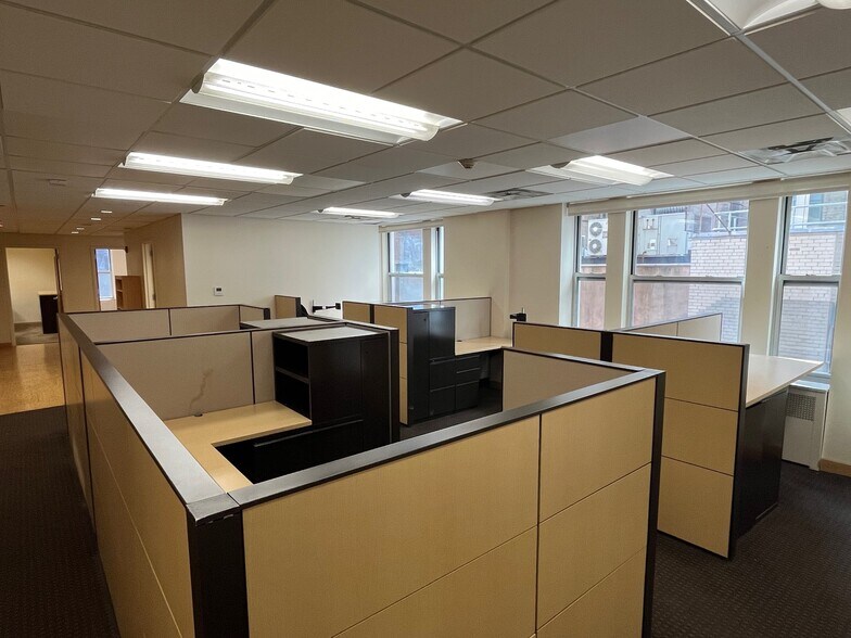 More Photos Of 104-110 E 40th St, New York Medical For Sale