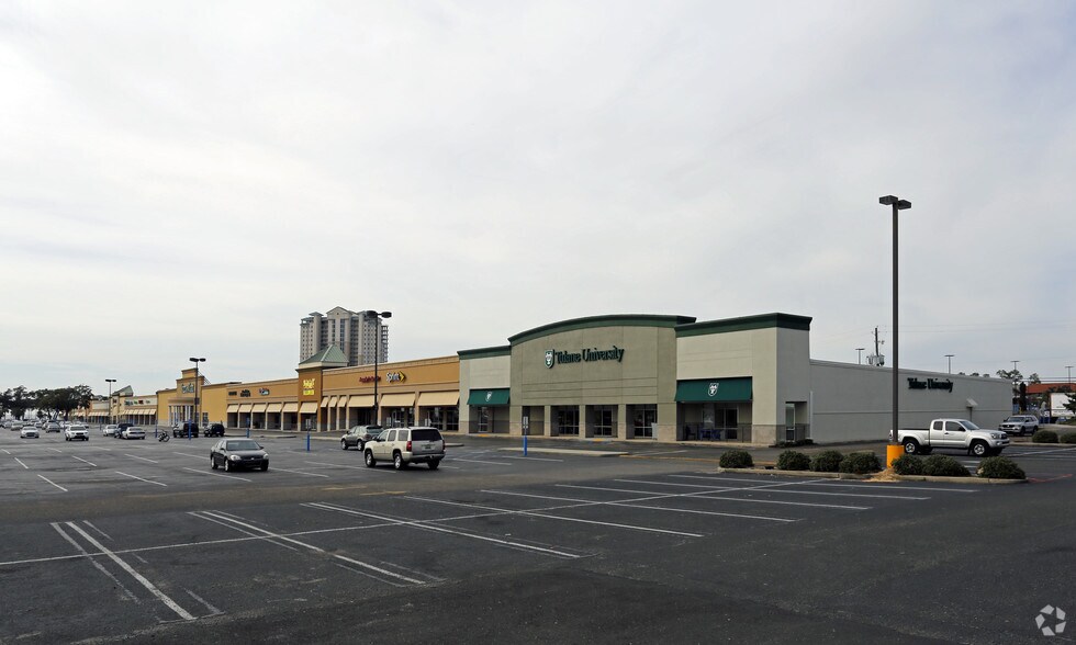 More Photos Of 2650 Beach Blvd, Biloxi Storefront For Lease
