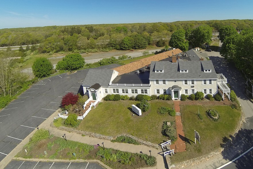 4115 Old Post Rd, Charlestown, RI 02813 Hotel For Sale