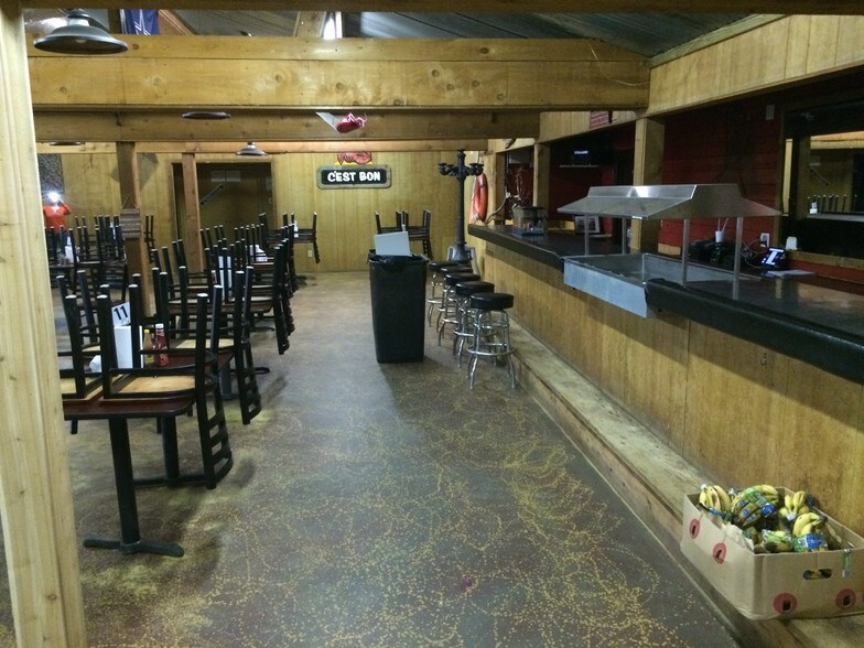 47170 N US Highway 69, Mount Selman, TX 75757 Restaurant For Sale