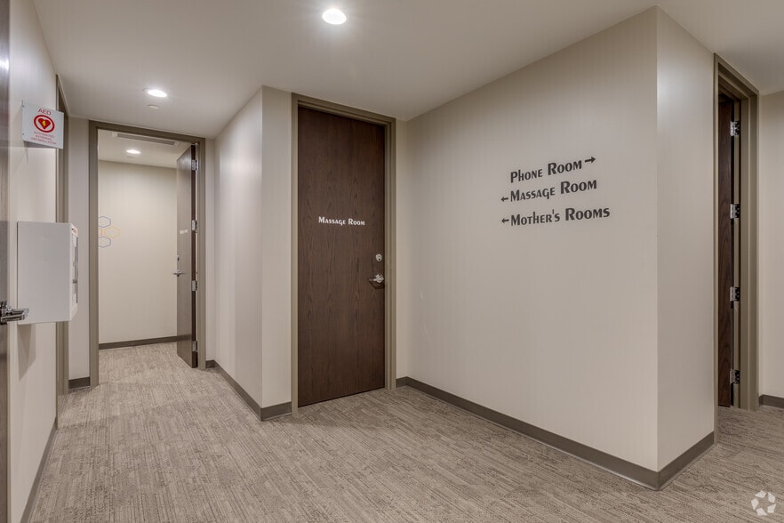 More Photos Of 211 N Robinson Ave, Oklahoma City Office For Lease