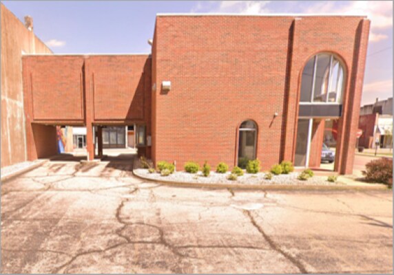 More Photos Of 202 N Harrison St, Alexandria Office For Sale