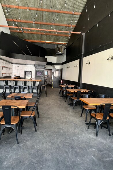 More Photos Of 40 N Hotel St, Honolulu Restaurant For Lease