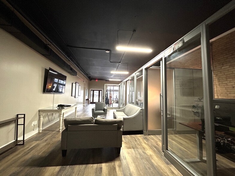 More Photos Of 103 W Main St, Easley Storefront Retail Residential For Lease