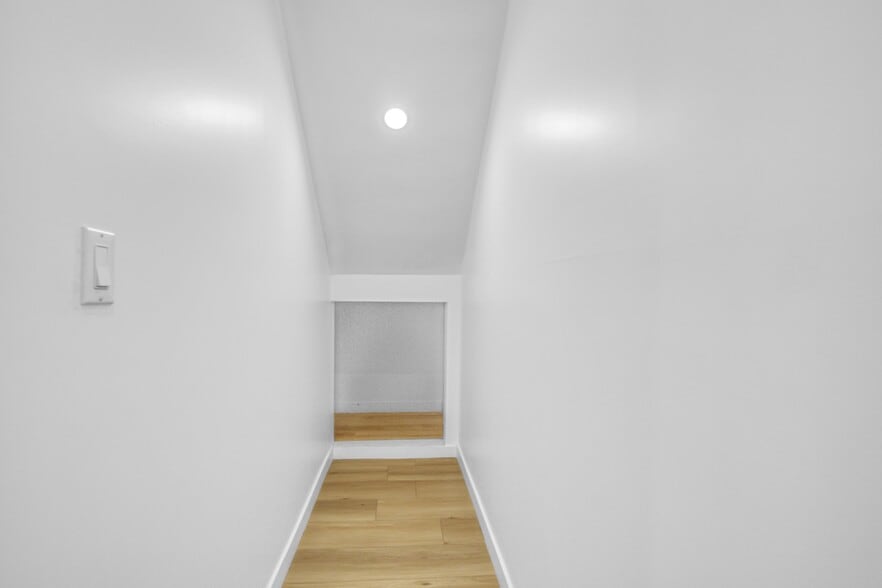 More Photos Of 10826 Hesby St, North Hollywood Apartments For Sale