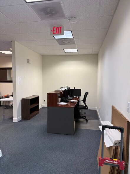 More Photos Of 9696 Bonita Beach Rd, Bonita Springs Office For Lease