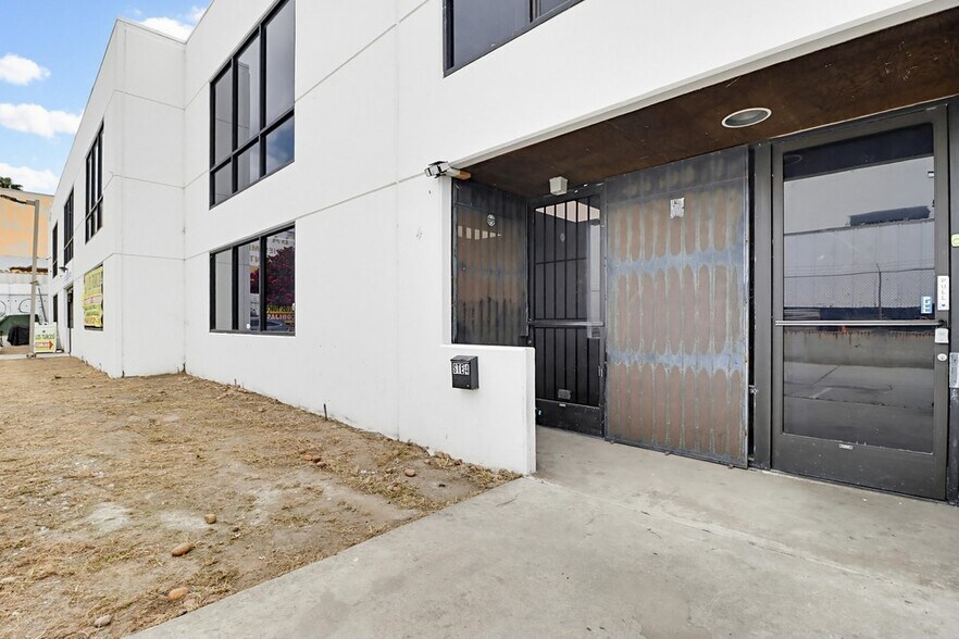 More Photos Of 2345 Via Segundo, San Ysidro Manufacturing For Sale