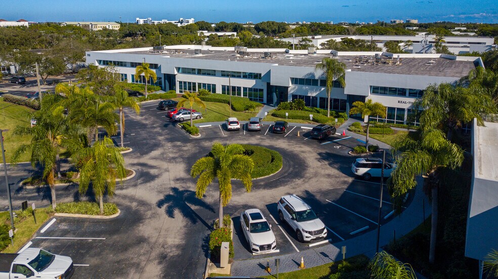 More Photos Of 990 S Rogers Cir, Boca Raton Manufacturing For Lease