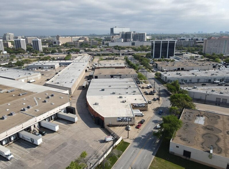 Primary Photo Of 1233 Medical District Dr, Dallas Warehouse For Sale