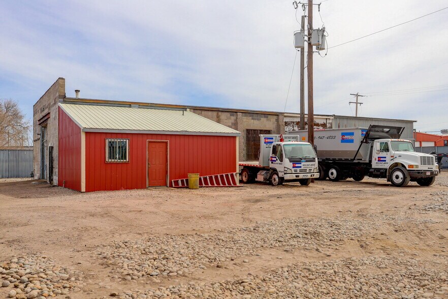 More Photos Of 5320 Cook St, Denver Warehouse For Lease