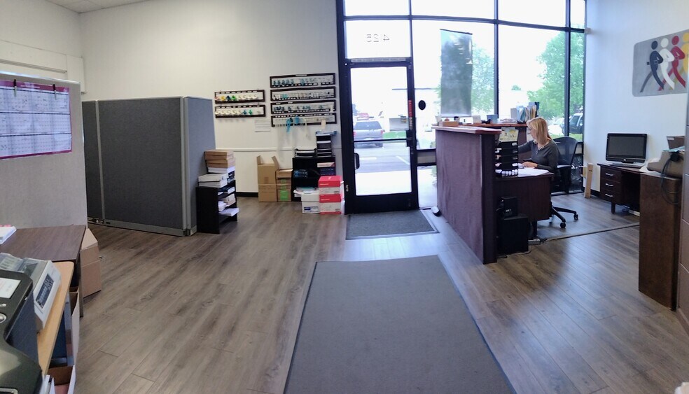 More Photos Of 4125 Market St, Ventura Light Manufacturing For Sale