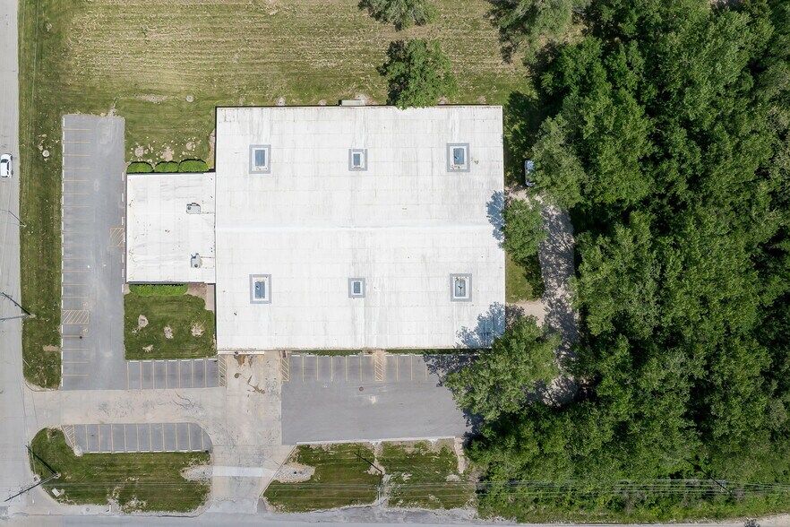 More Photos Of 4811 Easton Rd, Saint Joseph Industrial For Lease