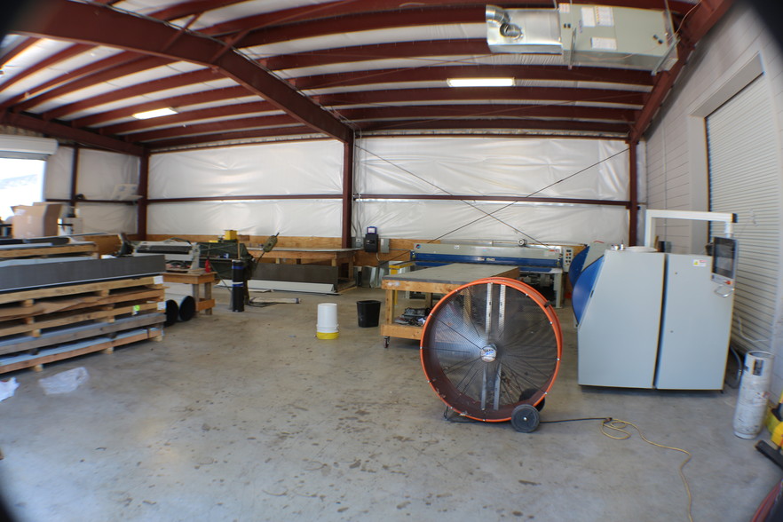 More Photos Of 618 S Belt Line Rd, Irving Office For Lease