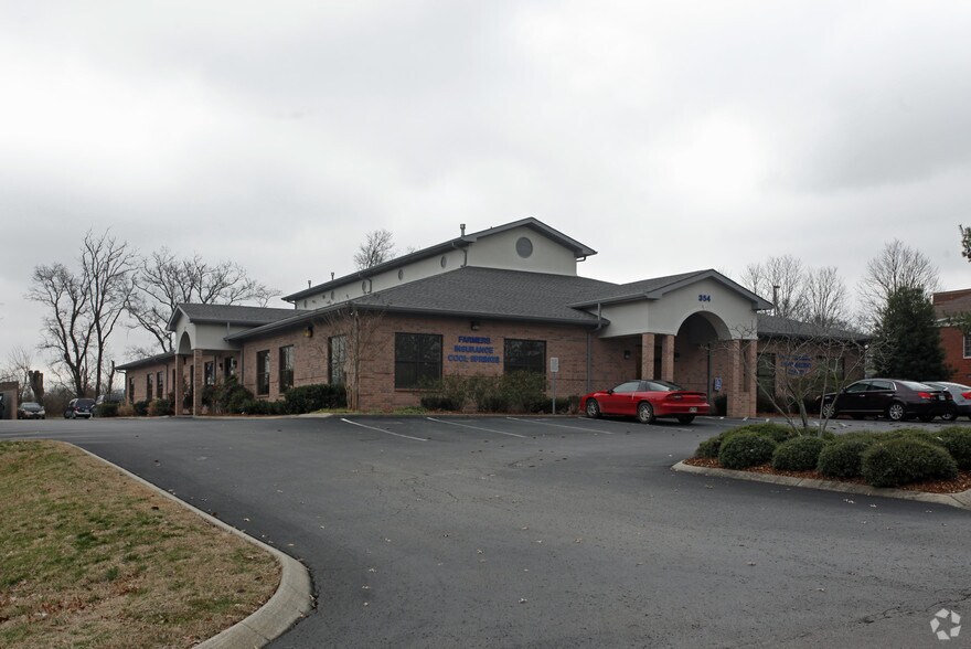 Primary Photo Of 354 Cool Springs Blvd, Franklin Medical For Lease
