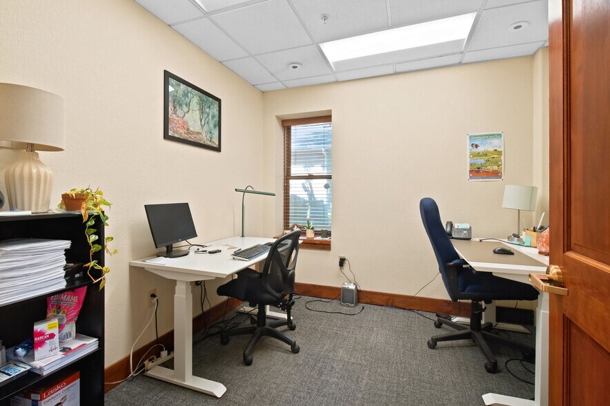 More Photos Of 230 Cherry St, Fort Collins Office For Sale