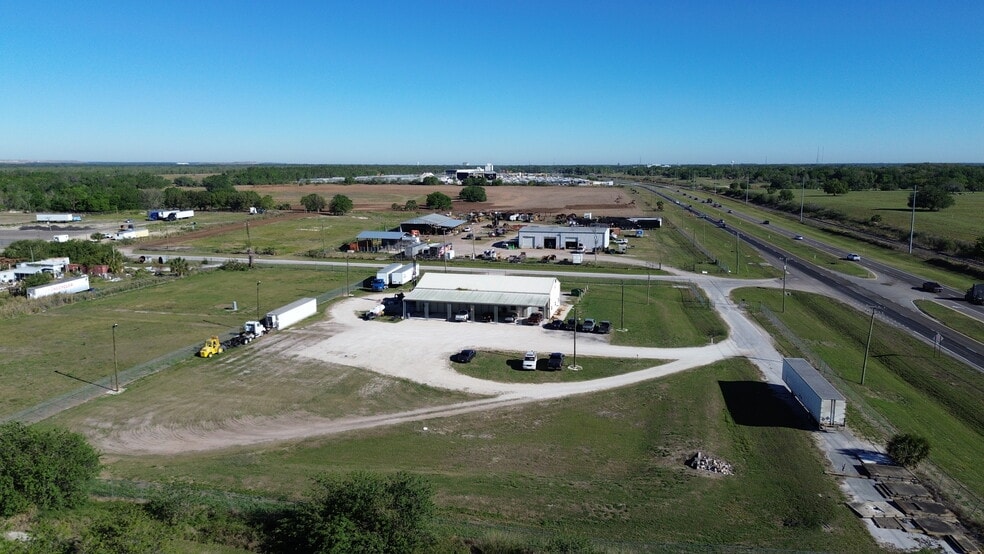 More Photos Of 4231 US-17, Bartow Warehouse For Sale