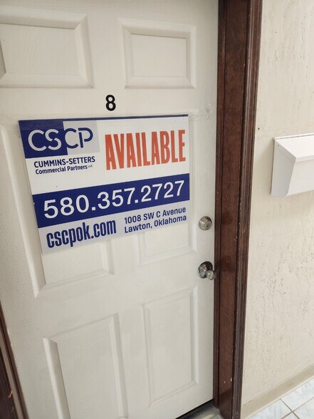 More Photos Of 1509-1511 W Gore Blvd, Lawton Office For Lease