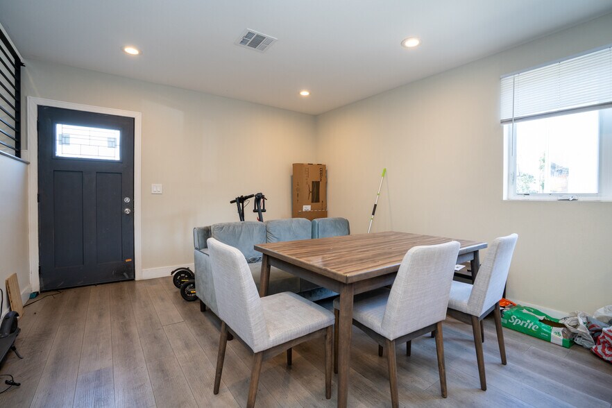 More Photos Of 1344 W 37th Pl, Los Angeles Apartments For Sale
