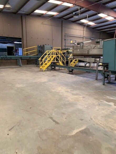 More Photos Of 10537 Boone Dr, Sultana Refrigeration Cold Storage For Sale